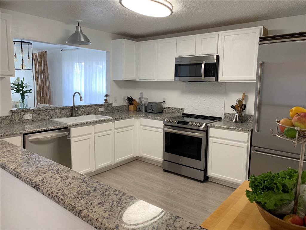 96004 Coral Reef Road Yulee, FL 32097 - Photo 4 of 25 Gallery Image 4