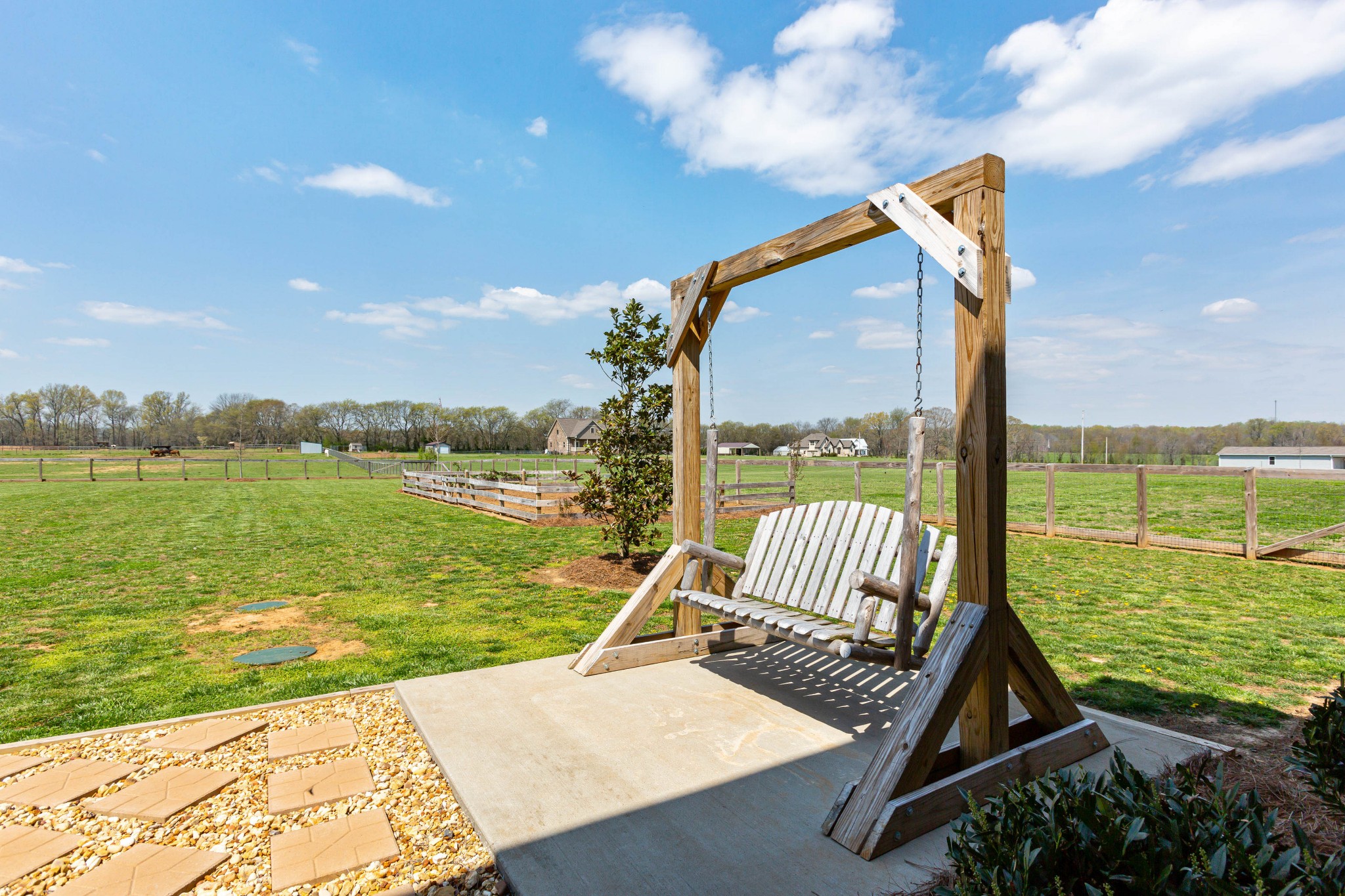 459 Halltown Road Portland, TN 37148 - Photo 41 of 42 a view of sitting space and city view