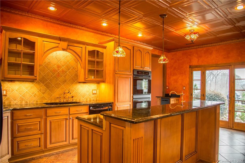 290 Linsay Lane Rutherfordton, NC 28139 - Photo 9 of 24 Gallery Image 9