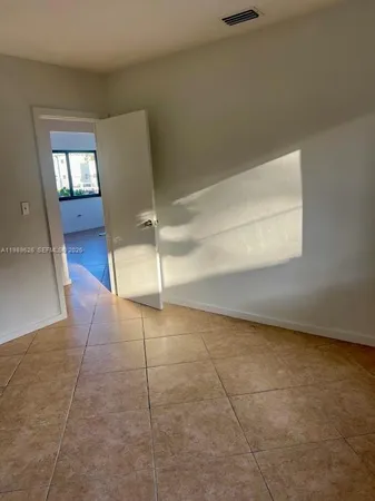 $2,100 | 98 Northeast 71st Street, Unit 1, Miami, FL 33138