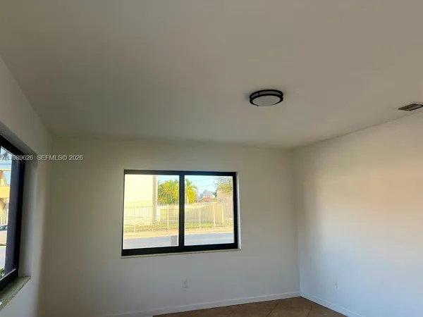 $2,100 | 98 Northeast 71st Street, Unit 1, Miami, FL 33138