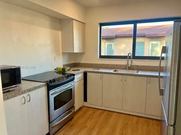$2,100 | 98 Northeast 71st Street, Unit 1, Miami, FL 33138