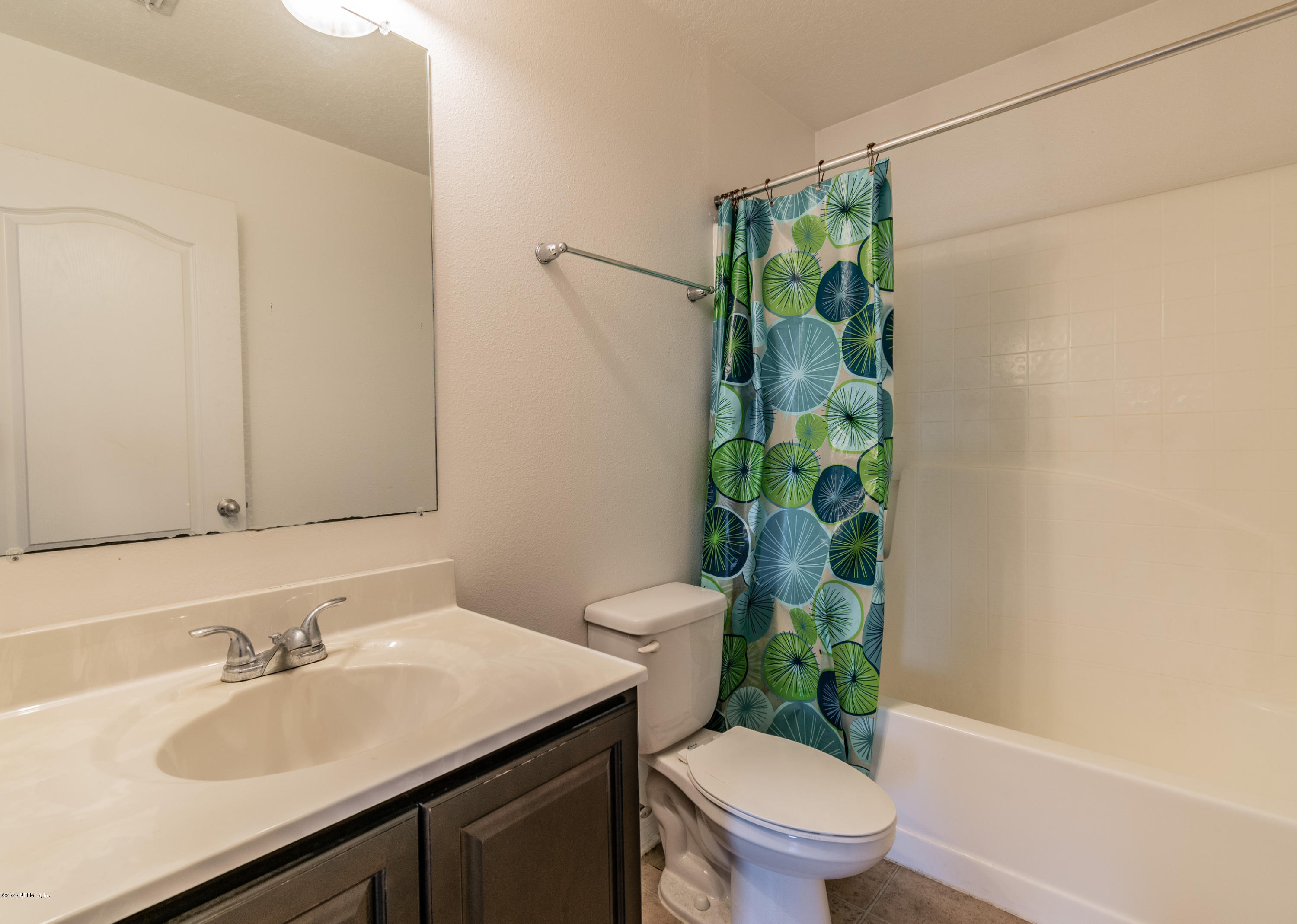 10287 Magnolia Ridge Road Jacksonville, FL 32210 - Photo 42 of 44 Upstairs Bath