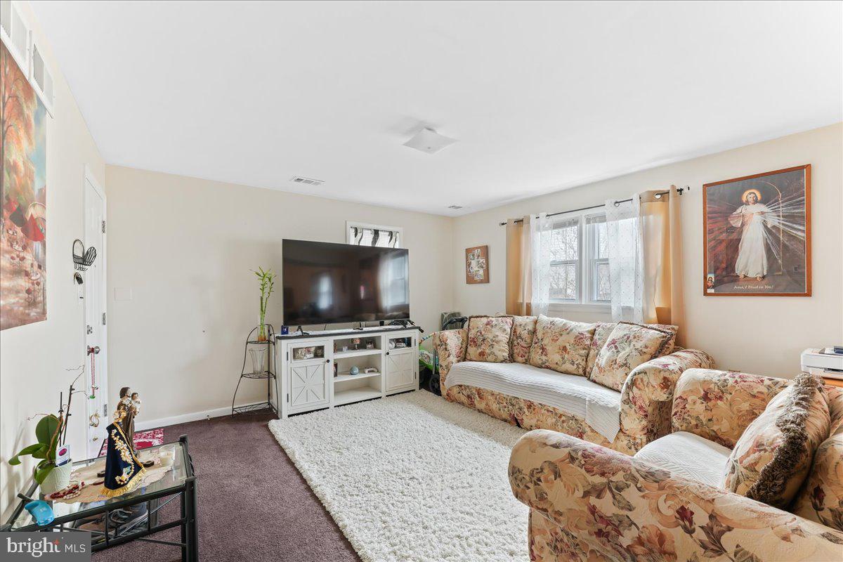 1728 New London Road Landenberg, PA 19350 - Photo 26 of 51 Apartment, Ground Floor Family Room