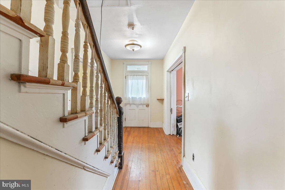 1728 New London Road Landenberg, PA 19350 - Photo 6 of 51 Foyer