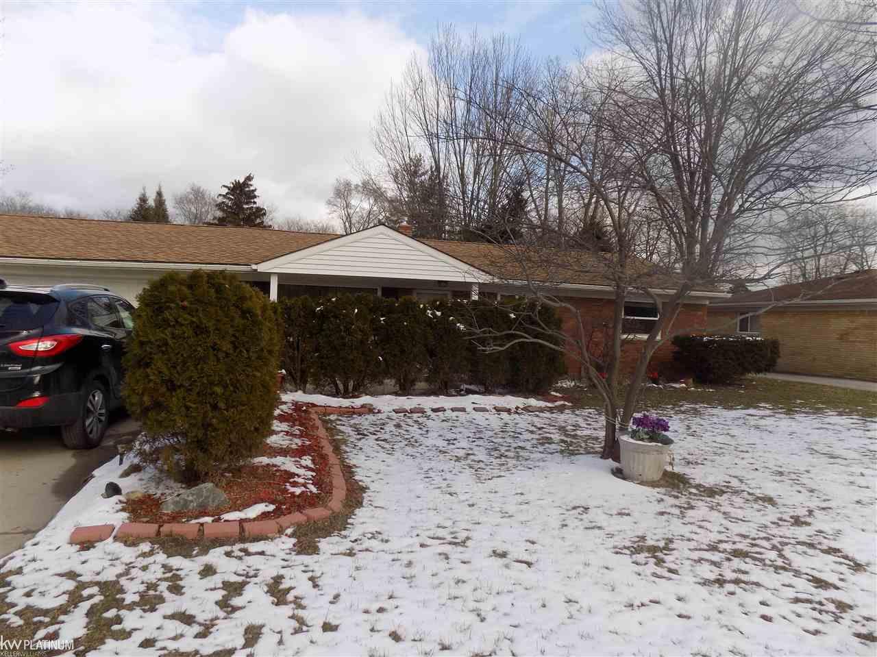 51156 Fairchild Road Chesterfield, MI 48051 - Photo 3 of 32