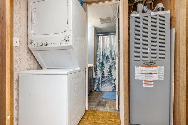 $69,000 | 16 Railroad Street, Newmarket, NH 03857