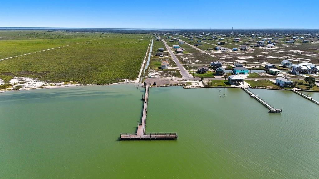 423 Palmetto Point Road Rockport, TX 78382 - Photo 10 of 21 a view of a city