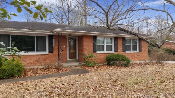 $295,000 | 3801 Chapel Lane, New Albany, IN 47150