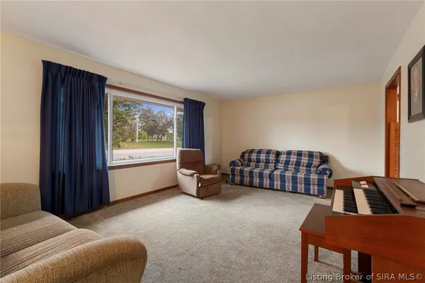 $295,000 | 3801 Chapel Lane, New Albany, IN 47150