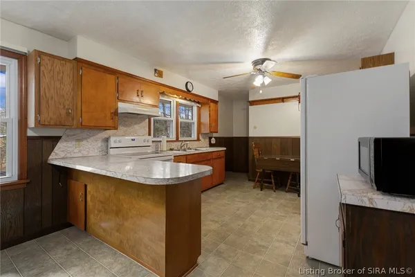 $295,000 | 3801 Chapel Lane, New Albany, IN 47150