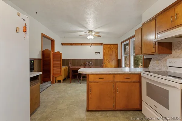 $295,000 | 3801 Chapel Lane, New Albany, IN 47150