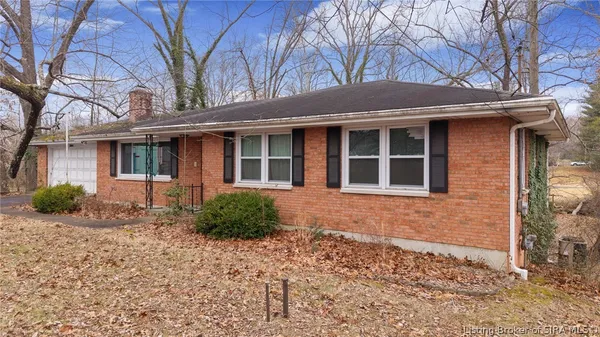 $295,000 | 3801 Chapel Lane, New Albany, IN 47150