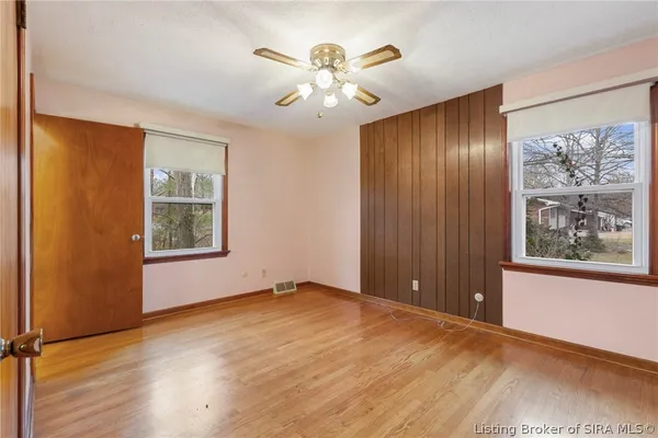 $295,000 | 3801 Chapel Lane, New Albany, IN 47150