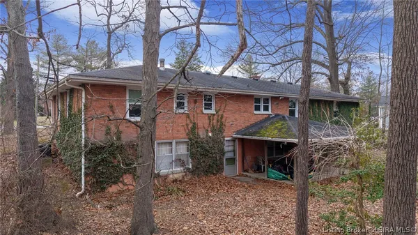 $295,000 | 3801 Chapel Lane, New Albany, IN 47150