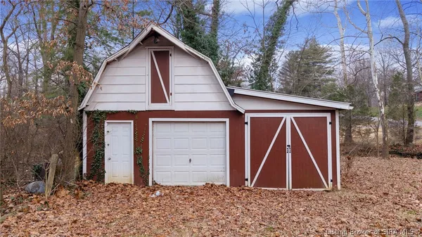 $295,000 | 3801 Chapel Lane, New Albany, IN 47150