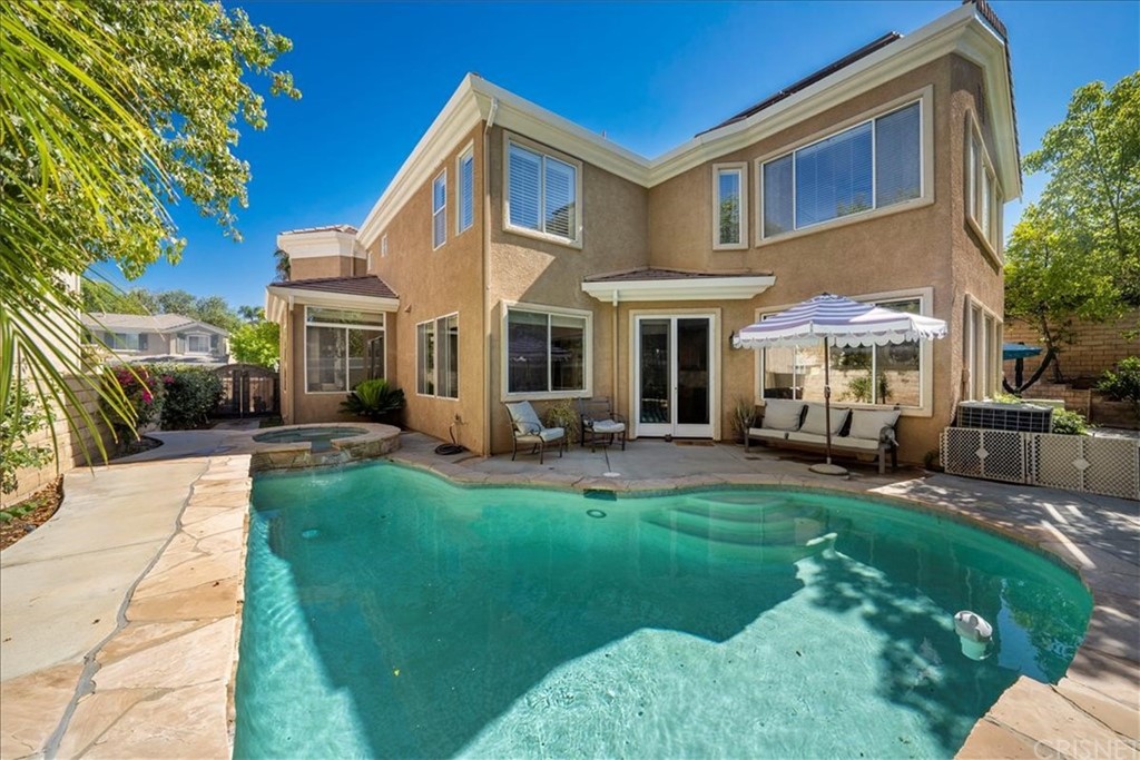 28210 Infinity Circle Saugus, CA 91390 - Photo 12 of 34