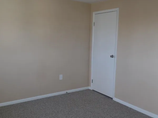 $1,400 | 836 North Rogers Avenue, Endicott, NY 13760