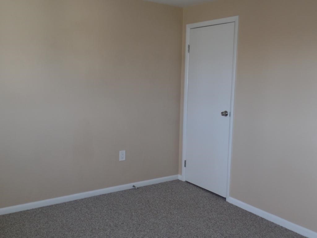 836 North Rogers Avenue Endicott, NY 13760 - Photo 11 of 18