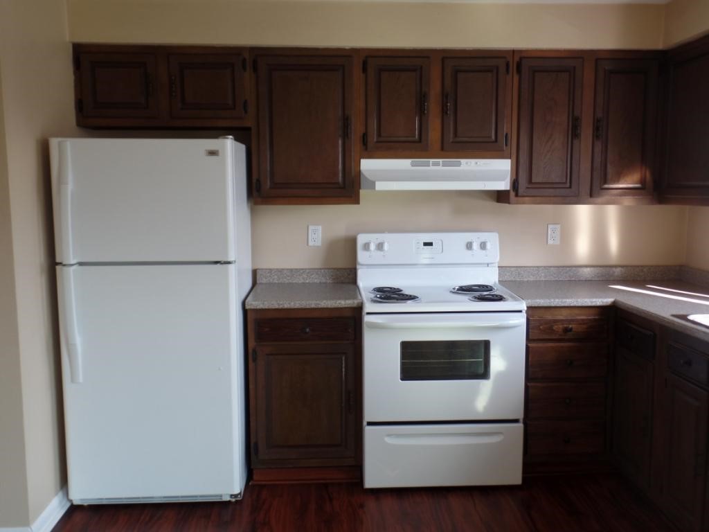 836 North Rogers Avenue Endicott, NY 13760 - Photo 4 of 18