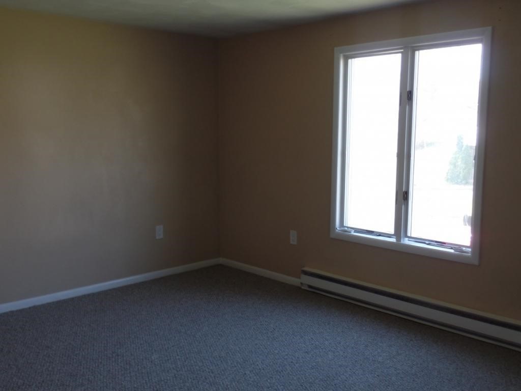 836 North Rogers Avenue Endicott, NY 13760 - Photo 8 of 18