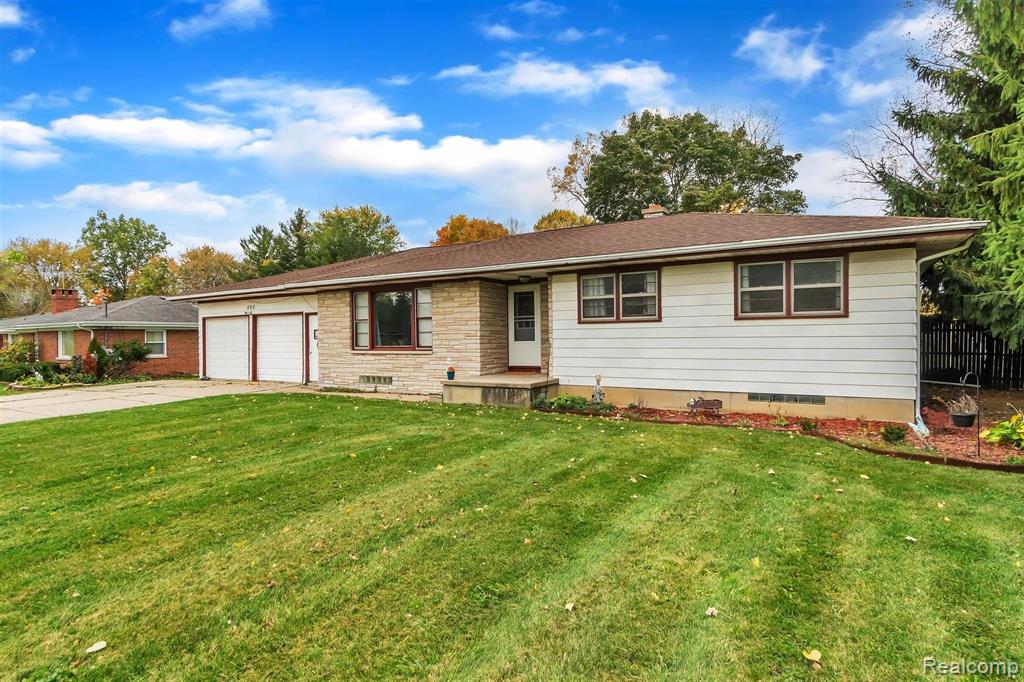 200 South Elms Road Flushing, MI 48433 - Photo 1 of 33