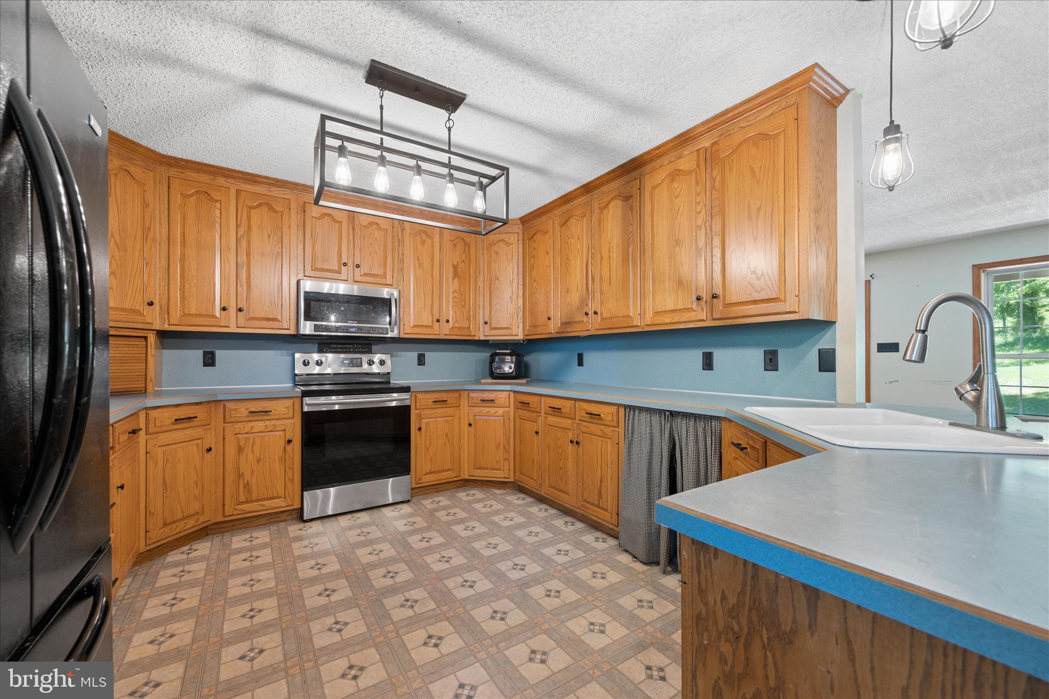 8354 Mountain Laurel Road Boonsboro, MD 21713 - Photo 12 of 91 Kitchen