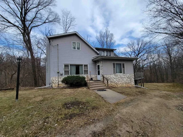 $189,000 | 408 East 4th Street, Spring Valley, IL 61362