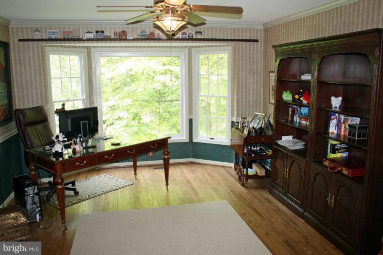 3174 Elmmede Road Ellicott City, MD 21042 - Photo 18 of 27 Dining Room