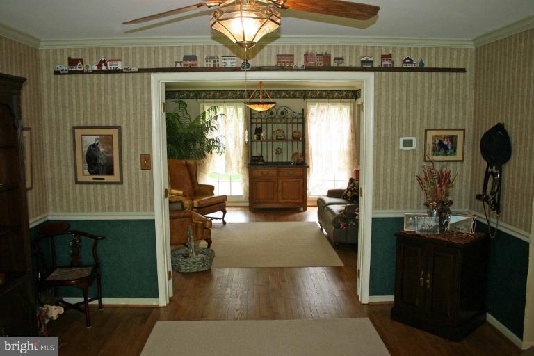 3174 Elmmede Road Ellicott City, MD 21042 - Photo 8 of 27 Interior (General)