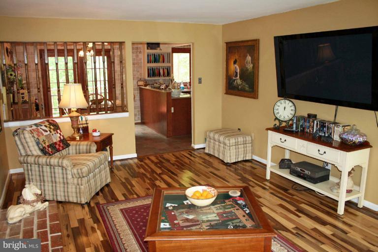 3174 Elmmede Road Ellicott City, MD 21042 - Photo 9 of 27 Family Room