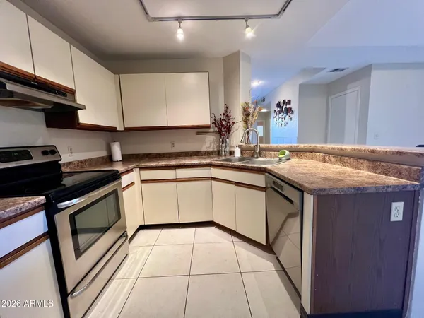 $275,000 | 4201 North 20th Street, Unit 109, Phoenix, AZ 85016