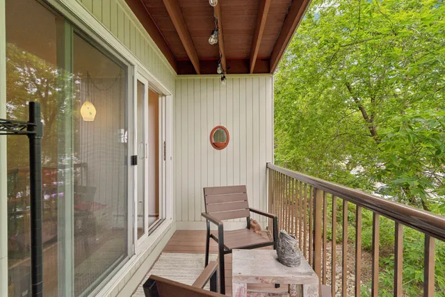 $182,000 | 4860 Park Commons Drive, Unit 205, St. Louis Park, MN 55416