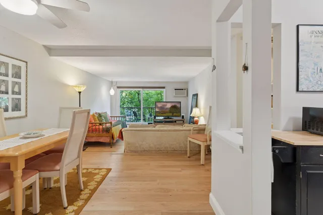 $182,000 | 4860 Park Commons Drive, Unit 205, St. Louis Park, MN 55416