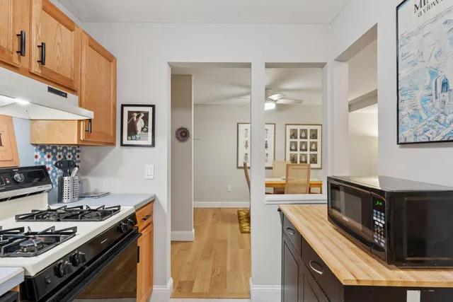 $182,000 | 4860 Park Commons Drive, Unit 205, St. Louis Park, MN 55416