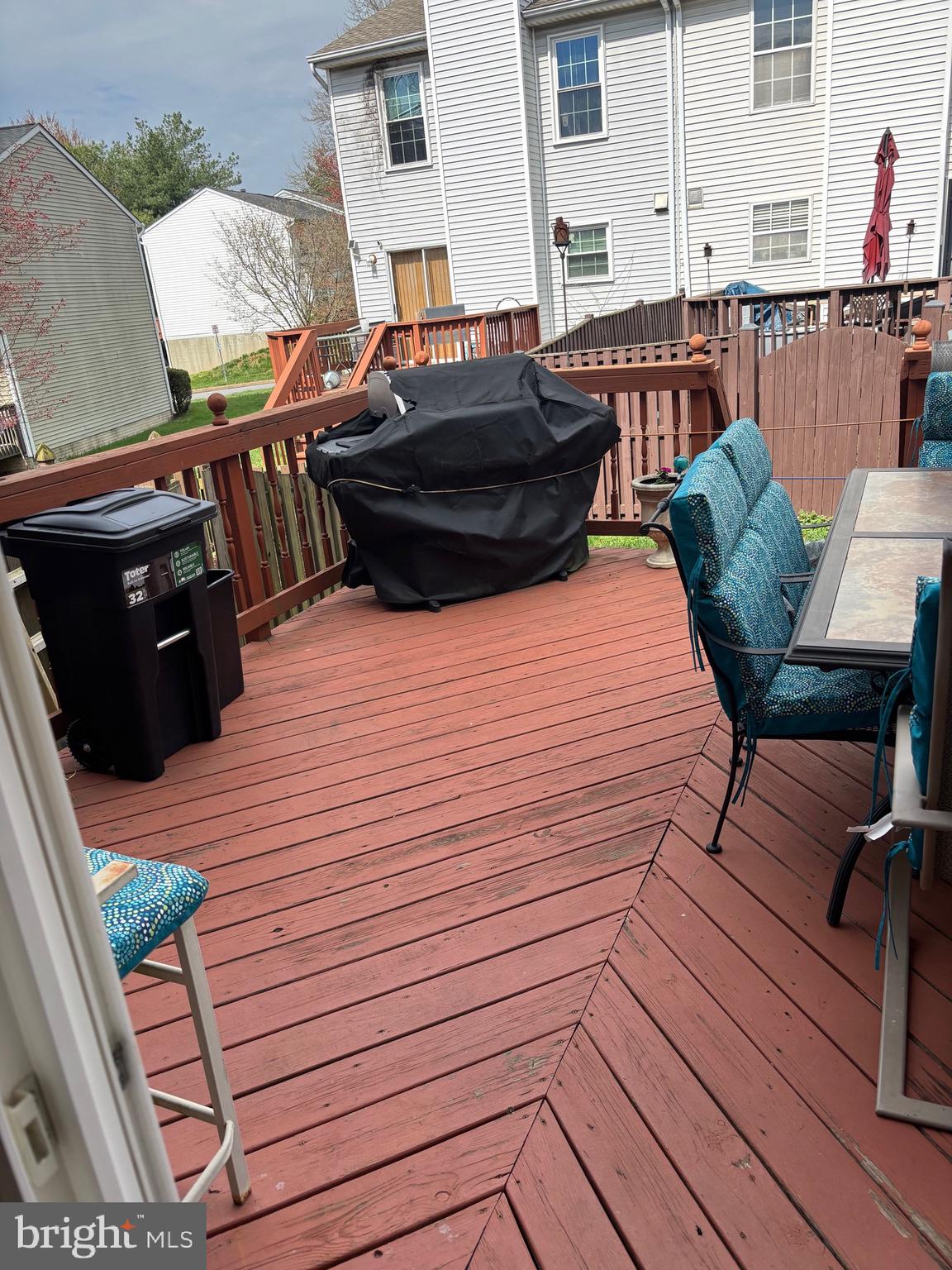 3910 Squire Tuck Way Baltimore, MD 21208 - Photo 34 of 40 a view of a terrace with seating area