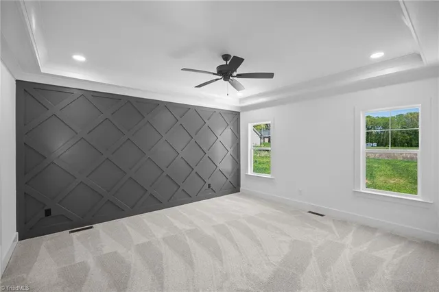 $484,900 | 377 Lenalan Drive, Lexington, NC 27295