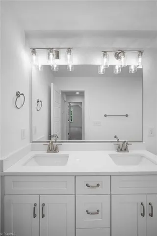 $484,900 | 377 Lenalan Drive, Lexington, NC 27295