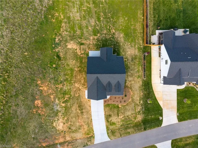 $484,900 | 377 Lenalan Drive, Lexington, NC 27295