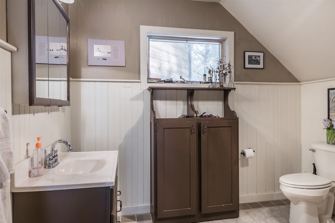311 Mt Cleveland Road Bethlehem, NH 03574 - Photo 13 of 38