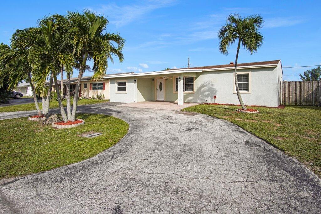 406 Elizabeth Road Lake Worth, FL 33461 - Photo 3 of 44 Exterior
