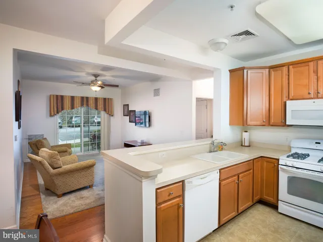 $285,000 | 411 Creekside Drive, Brookhaven, PA 19015