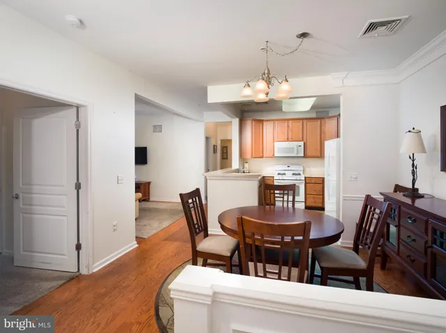 $285,000 | 411 Creekside Drive, Brookhaven, PA 19015