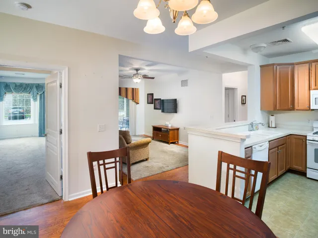 $285,000 | 411 Creekside Drive, Brookhaven, PA 19015