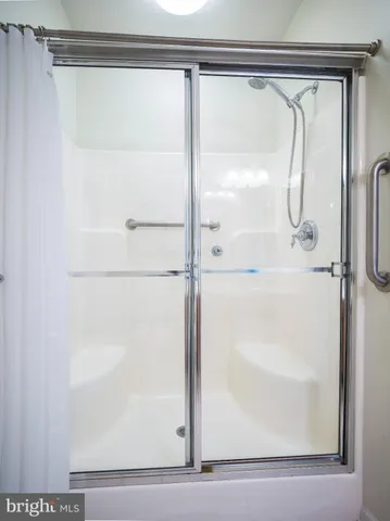 $285,000 | 411 Creekside Drive, Brookhaven, PA 19015