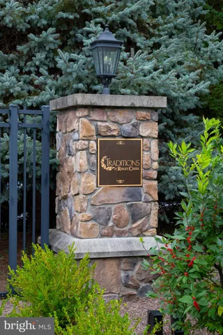 $285,000 | 411 Creekside Drive, Brookhaven, PA 19015