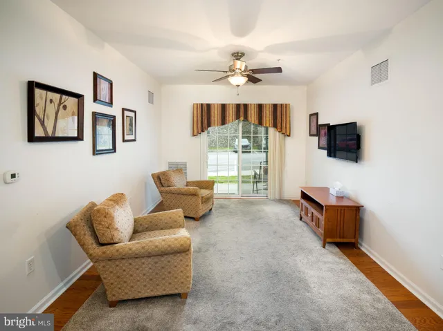 $285,000 | 411 Creekside Drive, Brookhaven, PA 19015