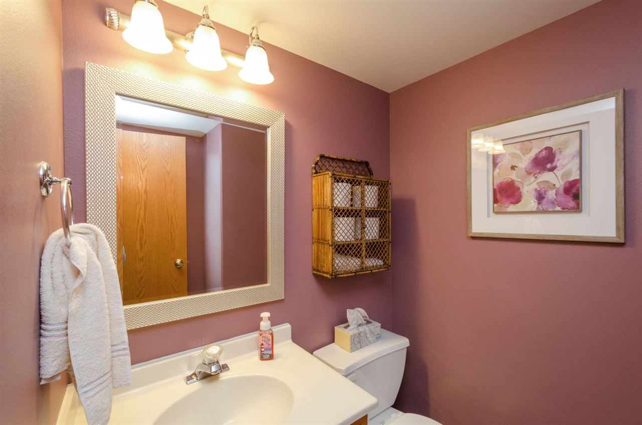 215 Camden Road Iowa City, IA 52245 - Photo 12 of 25 Gallery Image 12