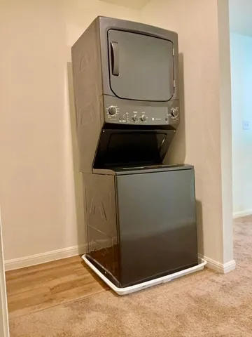 a view of utility room