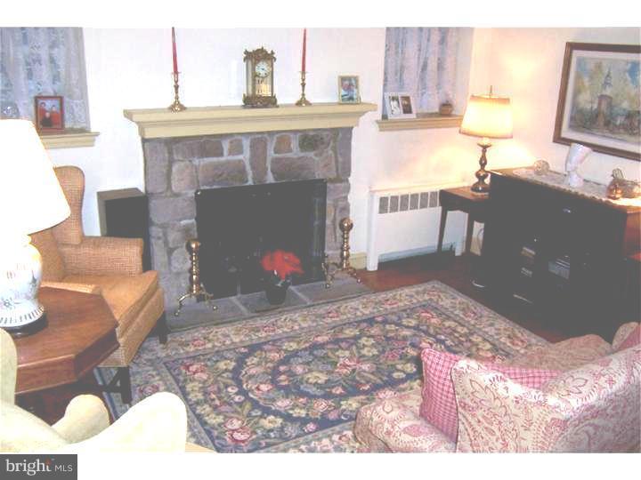 49 Meade Road Ambler, PA 19002 - Photo 7 of 14 Living Room